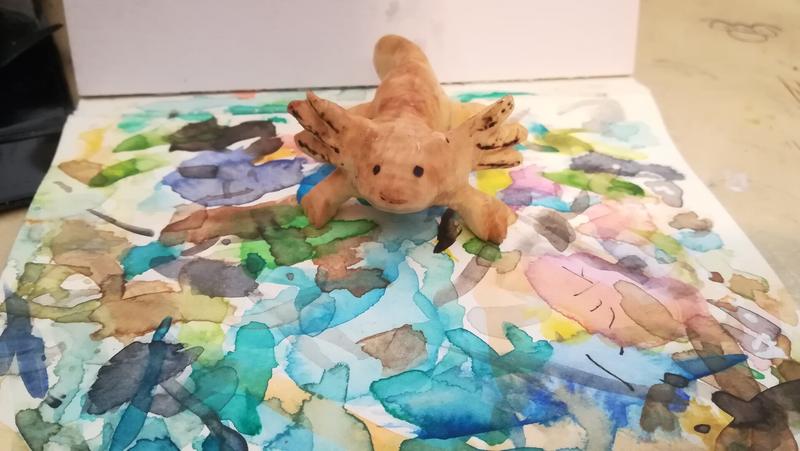 Sculpture en bois d'axolotl 