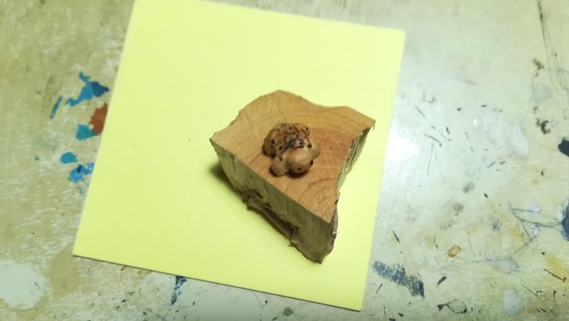 Petite sculpture de tortue, vue de dessus 