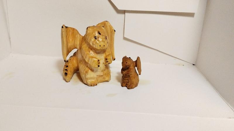Les deux dragons vus de trois quarts