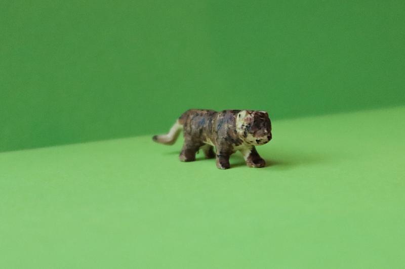 petite sculpture de tigre