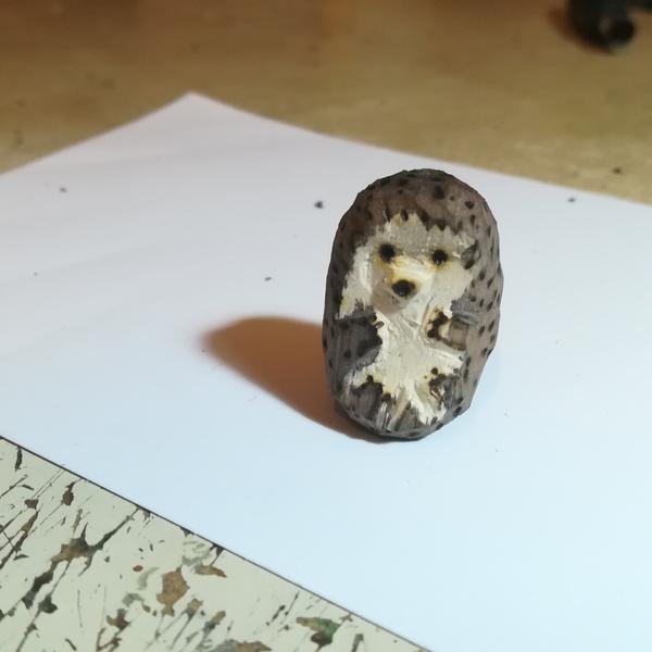 Hérisson en bois pyrogravé 