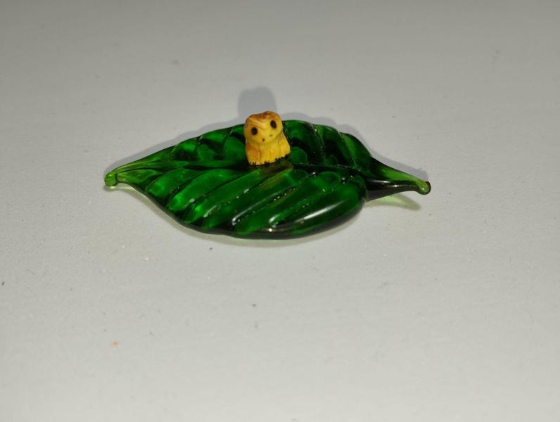 Une mini grenouille en bois