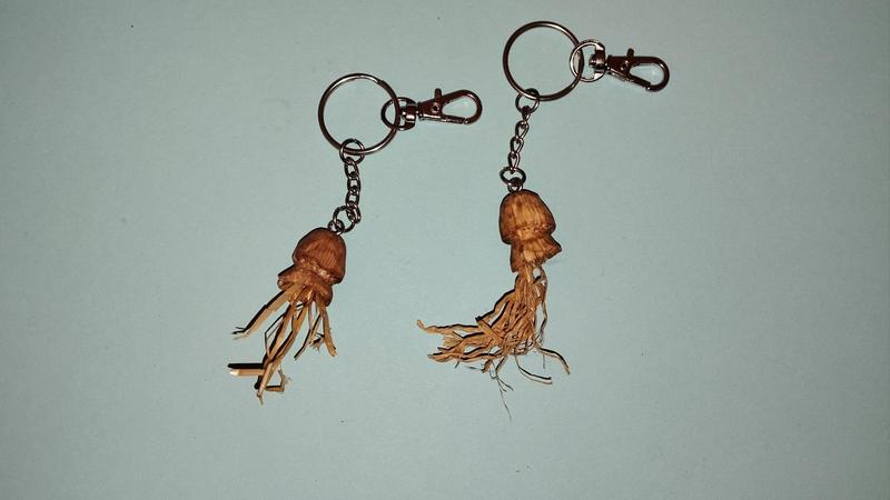 2 porte-clés méduse en bois