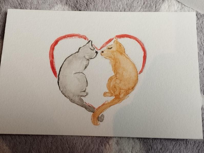 Aquarelle de deux chats qui se font un bisou. Un cœur englobe les deux chats. Leurs queues s'entremêlent à la pointe du cœur 
