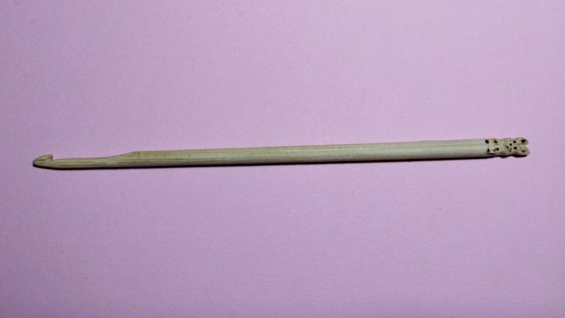 Le crochet en entier