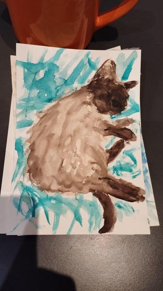 Aquarelle de la siamoise, toujours en boule, les pattes un peu plus étendues